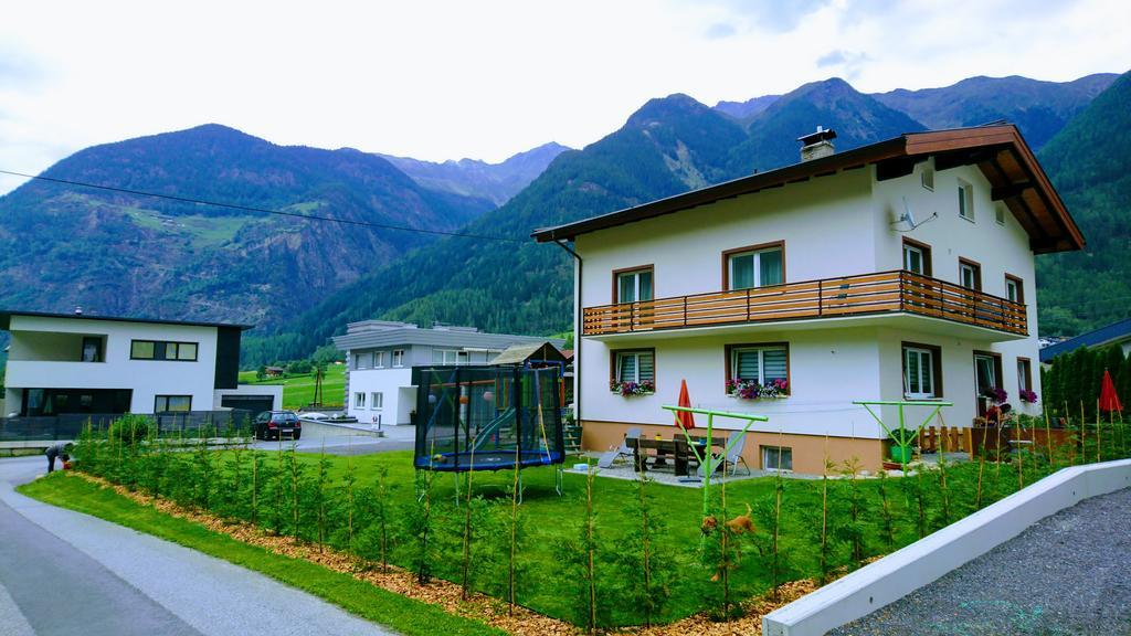 Apartament Haus Attos Umhausen Zewnętrze zdjęcie